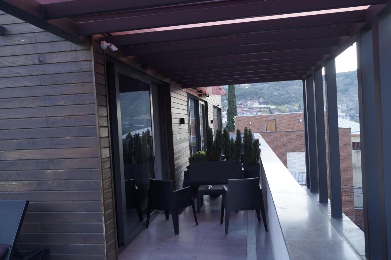 Hotel Tuta Tbilisi Buitenkant foto