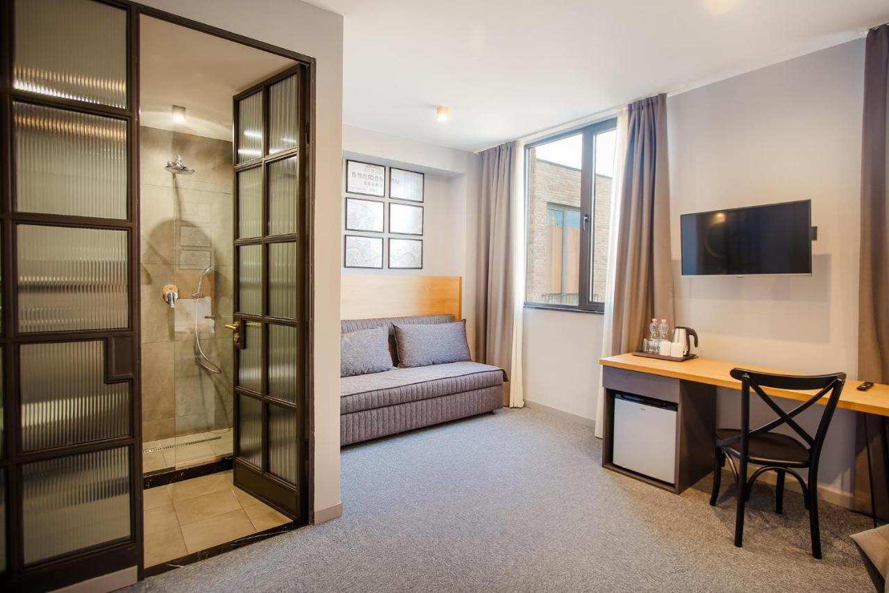 Hotel Tuta Tbilisi Buitenkant foto