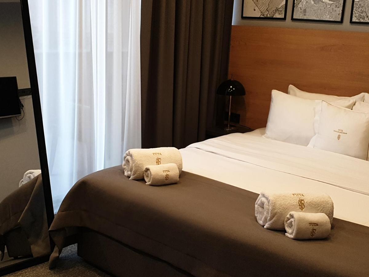 Hotel Tuta Tbilisi Buitenkant foto