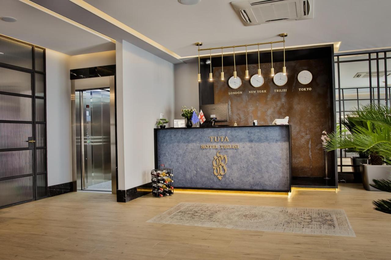 Hotel Tuta Tbilisi Buitenkant foto