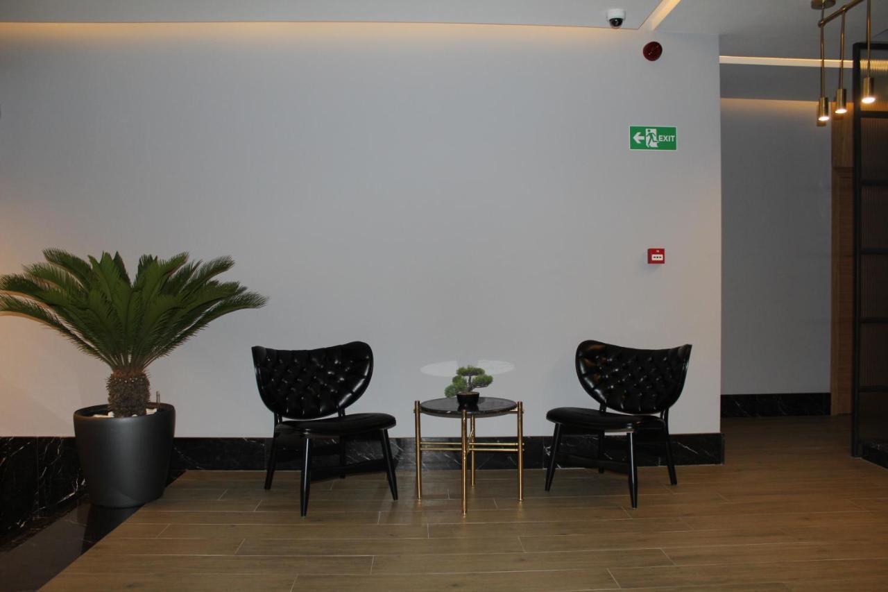 Hotel Tuta Tbilisi Buitenkant foto